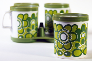 vintage Staffordshire Pottery mug set