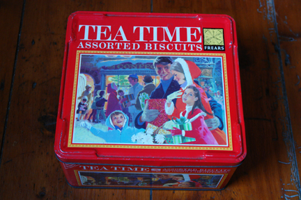 vintage Frears "Tea Time" Christmas assorted biscuit tin