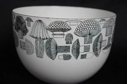 large, vintage Finel enamel bowl decorated with mushroom pattern