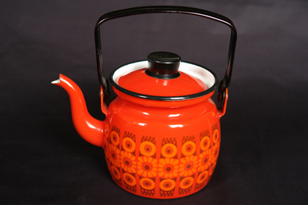 red, vintage Finel enamel kettle