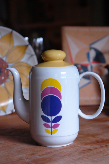 vintage Bavaria West German porcelain coffee pot picked up at Todmorden fleamarket