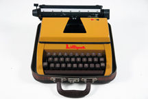 vintage 1960s 'Lilliput' typewriter vintage 1960s 'Lilliput' typewriter